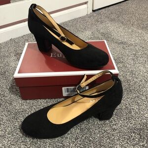 Women's Black Sued Ankle Strap Block Chunky Heels Pumps Closed Round Toe Size 9